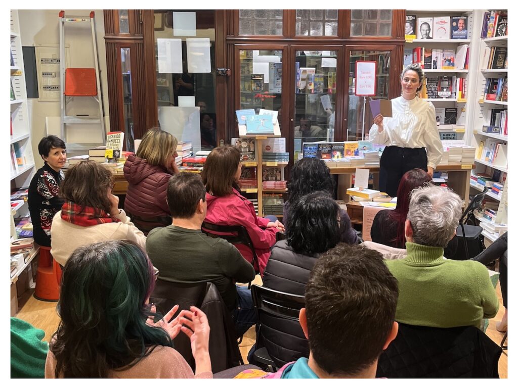 Evento sul colore tenuto da Francesca Campese presso libreria Ubik di Salsomaggiore Terme